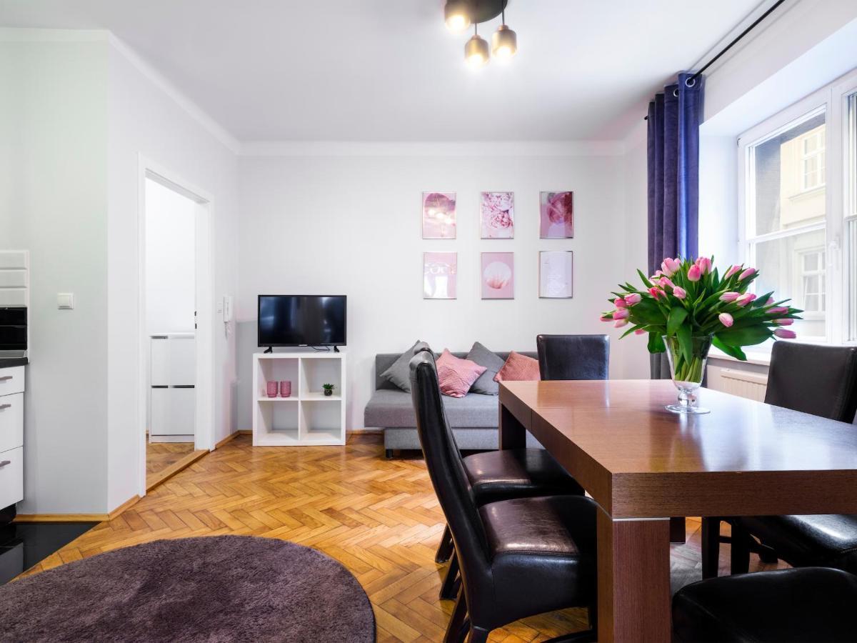 Cracwow St. Thomas Apartment — Photos 1